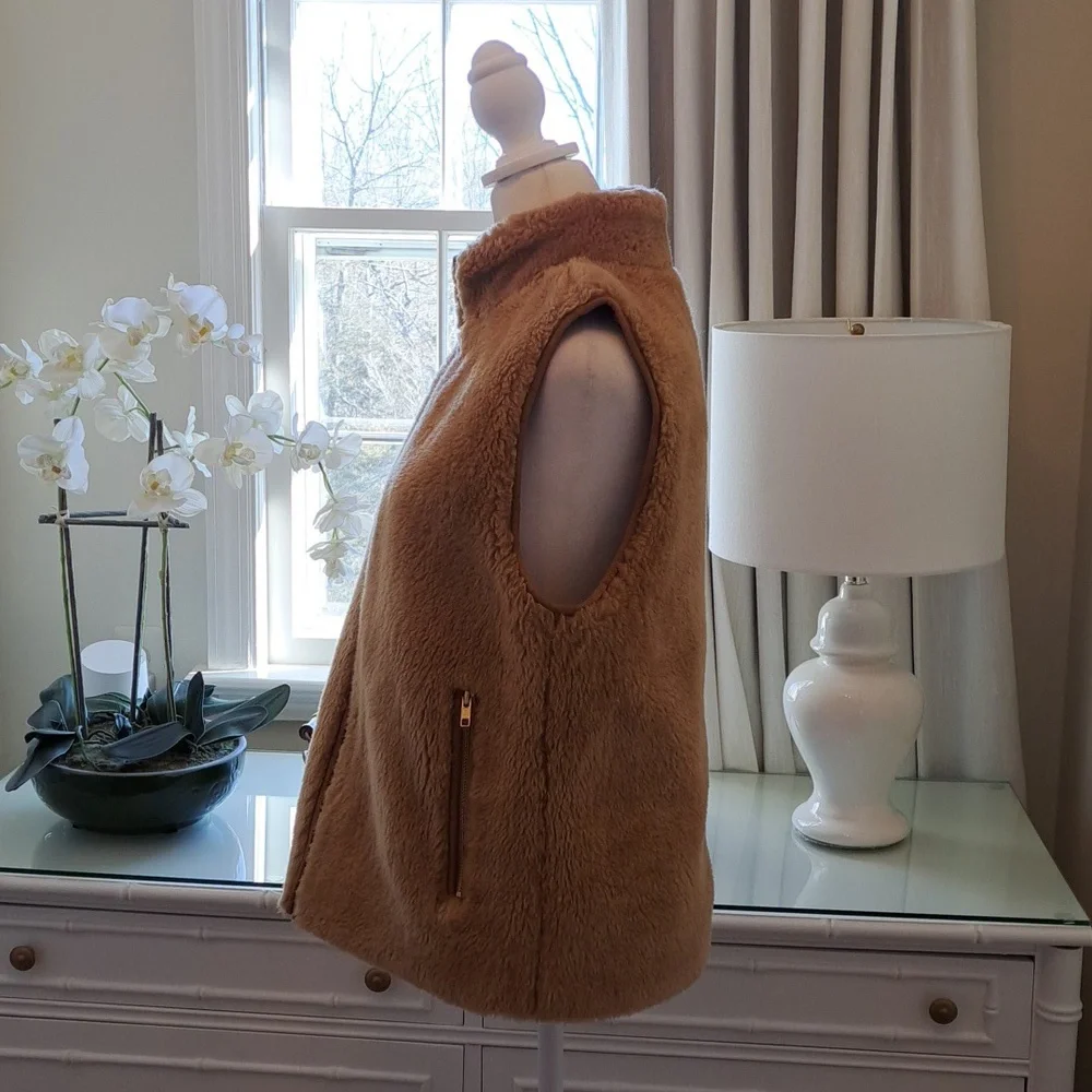 J.Crew Womens Teddy/Sherpa Excursion Zip Up‎ Vest Camel Color Size S